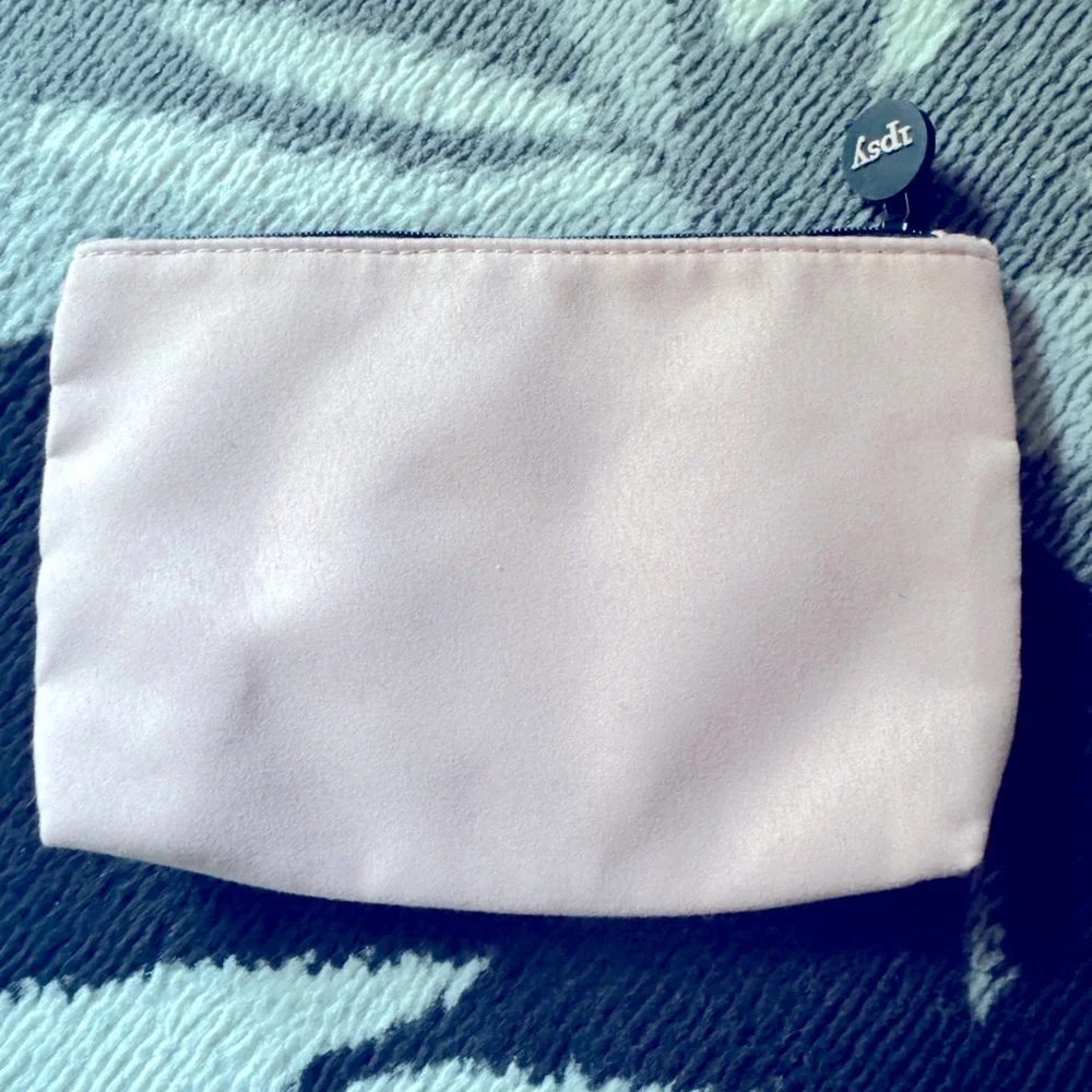 Ipsy mini makeup bag